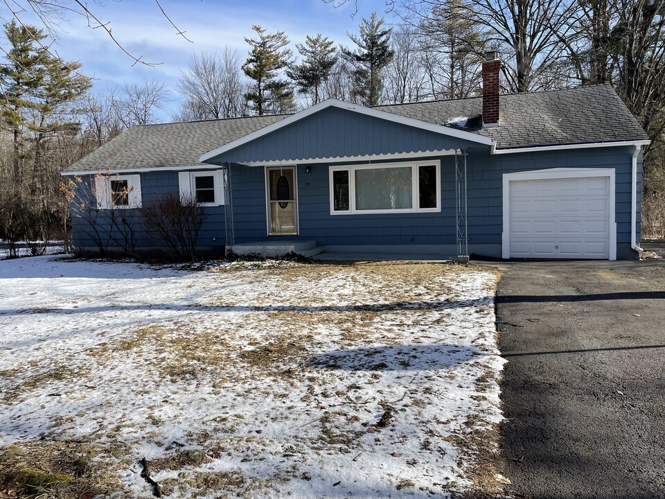 12 Forest Rd in Burnt Hills, NY - Building Photo