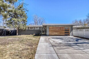 2484 Pierce St in Edgewater, CO - Building Photo