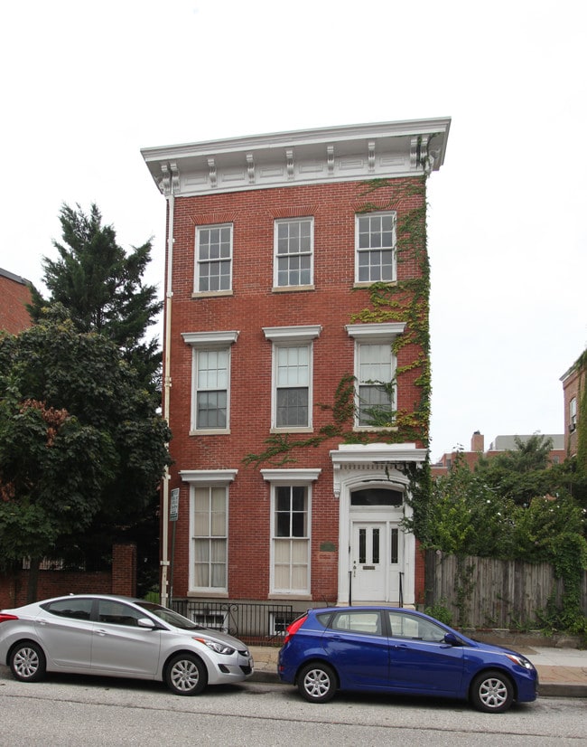 828 Park Ave in Baltimore, MD - Building Photo - Building Photo