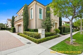 140 Hargrove in Irvine, CA - Building Photo - Building Photo