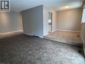 168 Millwood Crescent in Kitchener, ON - Building Photo - Building Photo