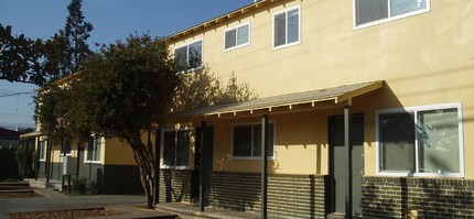 635 Laurel St in Redwood City, CA - Foto de edificio - Building Photo