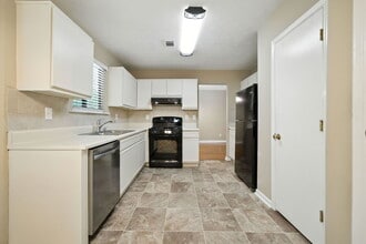 3045 Wildflower Ln SW in Snellville, GA - Building Photo - Building Photo