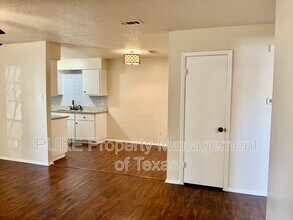 203 2nd St N in Pflugerville, TX - Building Photo - Building Photo