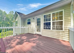 80 Corn Crib Dr in Newnan, GA - Building Photo - Building Photo
