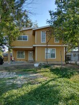 614 Barberry St, Unit 201 in San Antonio, TX - Building Photo