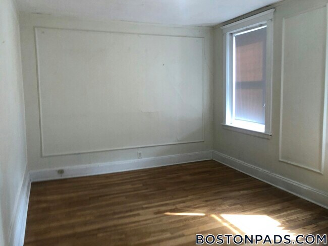 4 Vinal St in Boston, MA - Building Photo - Building Photo