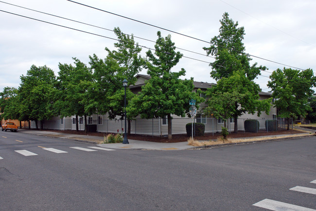 Alberta Street Apartments in Portland, OR - Foto de edificio - Building Photo