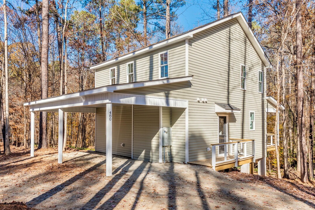 480 Motorcycle Rd in Clayton, NC - Building Photo