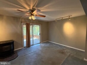 1145 Pheasant Dr N in Carlisle, PA - Building Photo - Building Photo