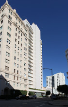 1080 Chestnut St in San Francisco, CA - Building Photo - Building Photo