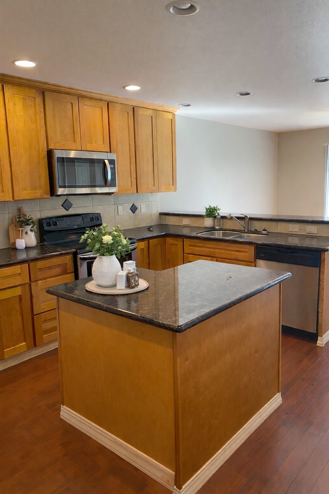 310 Riverview Ave in Selah, WA - Building Photo - Building Photo