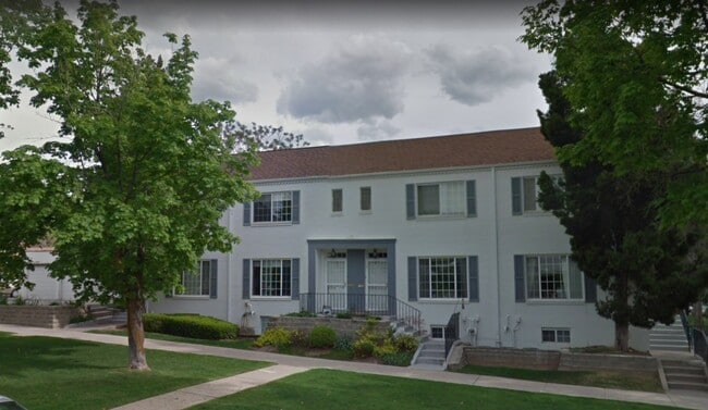 property at 303 S Douglas St