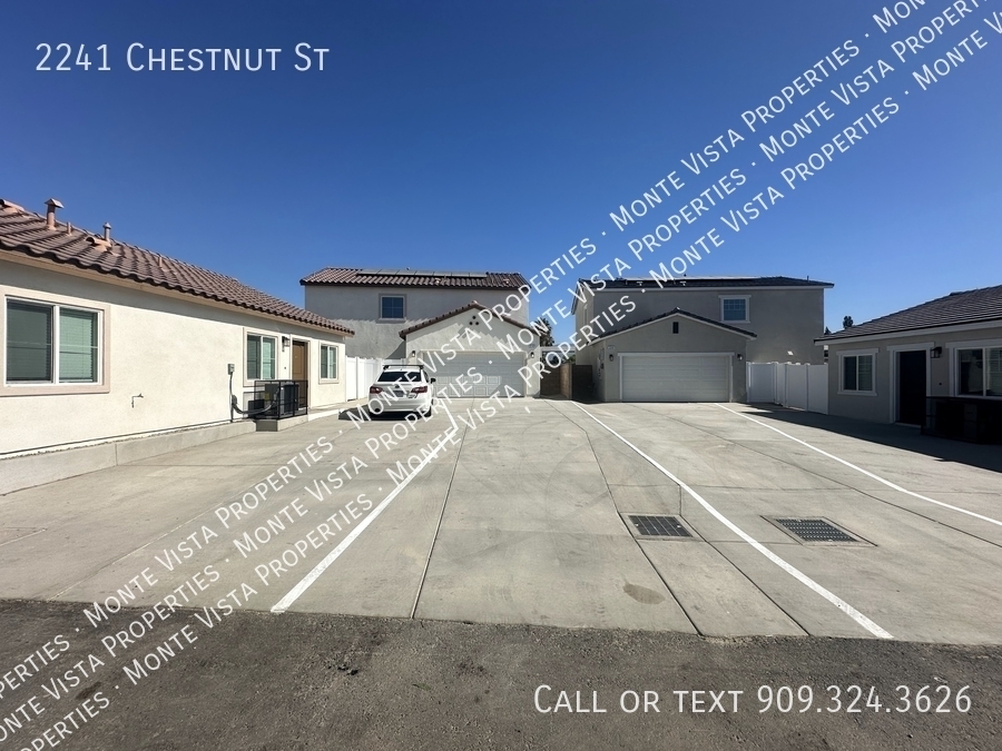 2241 Chestnut St in San Bernardino, CA - Building Photo