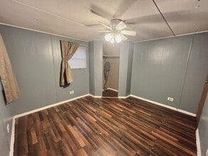 1360 E Commercial St in Springfield, MO - Building Photo - Building Photo