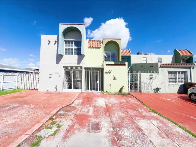 property at 3895 W 9th Way