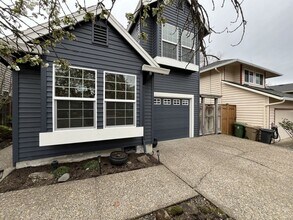 81 Kingsgate Rd in Lake Oswego, OR - Building Photo - Building Photo