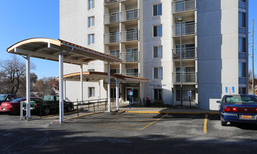 Bethany Park Towers in Kansas City, KS - Building Photo - Building Photo