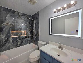 303 Erby Ave in Copperas Cove, TX - Foto de edificio - Building Photo