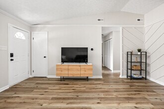 8538 Gandy Ct in Indianapolis, IN - Building Photo - Building Photo