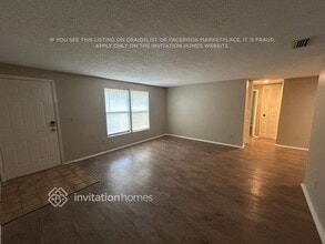 703 Redondo Dr in Brandon, FL - Building Photo - Building Photo