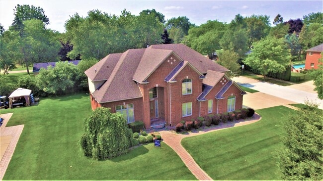 property at 6901 Dakota Dr