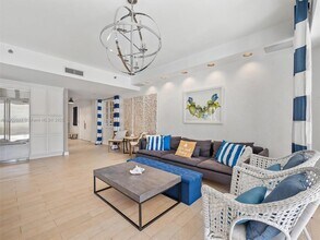 19116 Fisher Island Dr in Miami Beach, FL - Building Photo - Building Photo