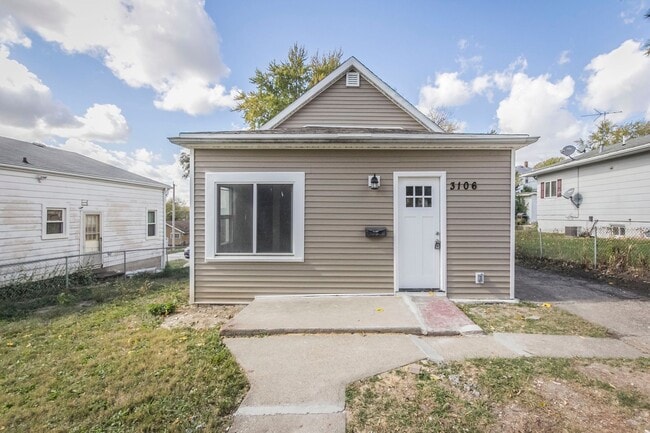 property at 3106 4th St