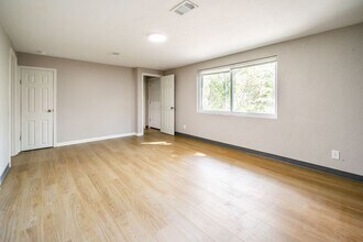 2396 Westwood Dr in Columbus, OH - Building Photo - Building Photo
