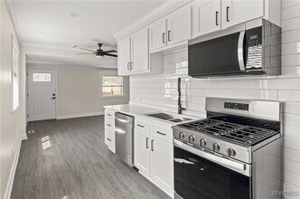 18 Abbott Rd in Buffalo, NY - Building Photo - Building Photo