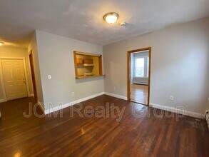 35 Bradshaw St in Boston, MA - Building Photo - Building Photo