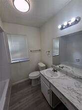 1062 Alicia Ln in Lancaster, TX - Building Photo - Building Photo