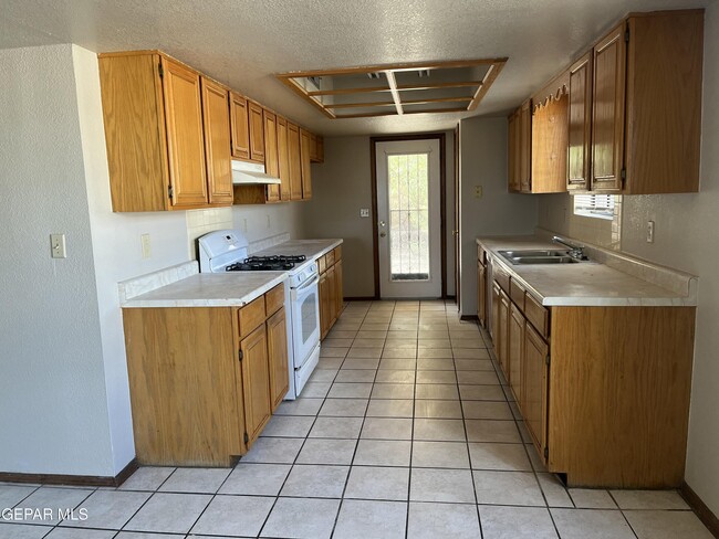 2601 Jefferson Ave in El Paso, TX - Building Photo - Building Photo