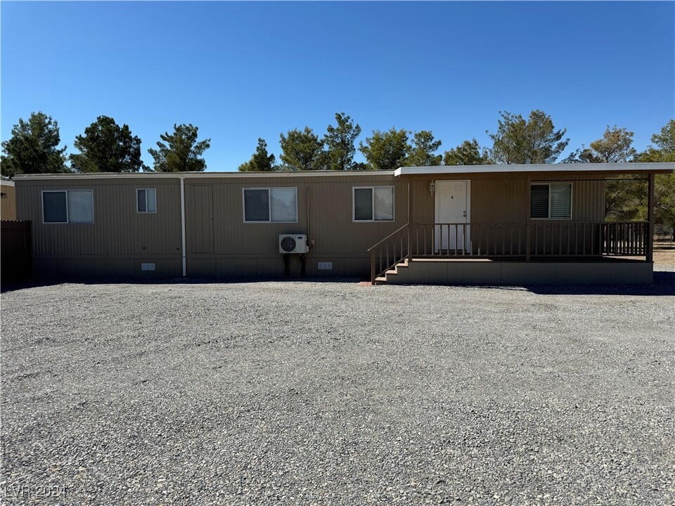 1920 Heritage Dr in Pahrump, NV - Building Photo