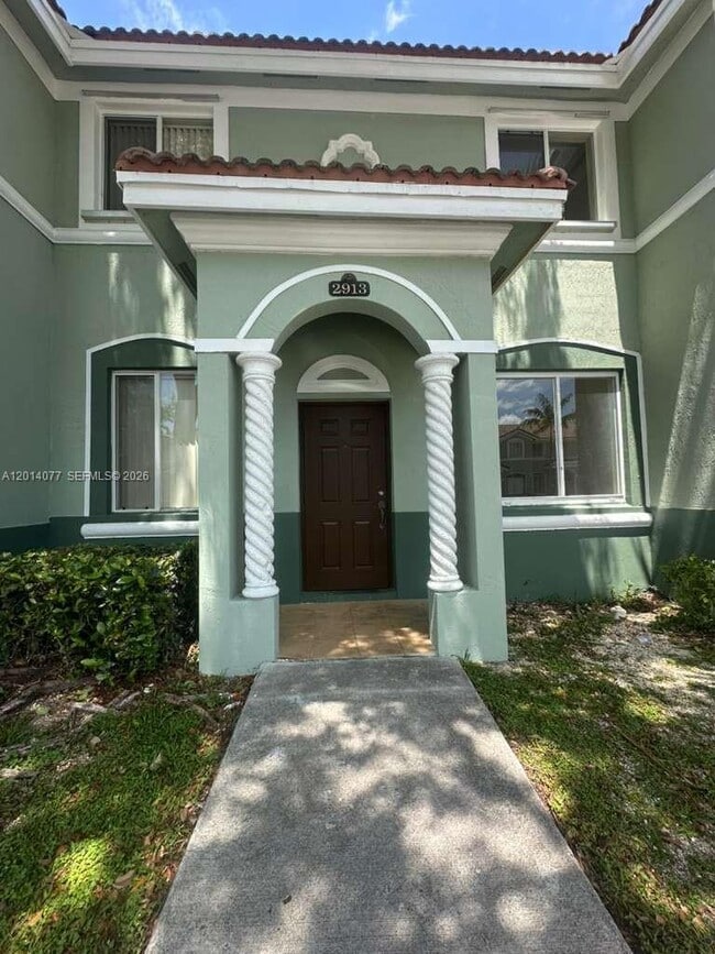 property at 2913 SE 15th Rd
