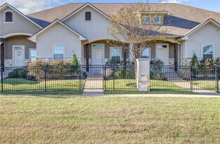 3811 Harvey Rd in College Station, TX - Building Photo
