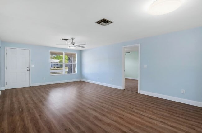 9376 Manati St in Spring Hill, FL - Building Photo - Building Photo