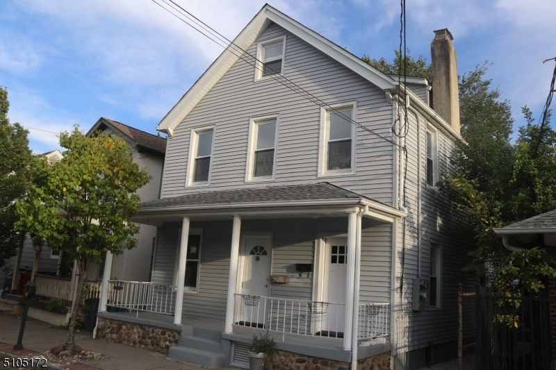 310 Essex St, Unit 1 in Millburn, NJ - Building Photo