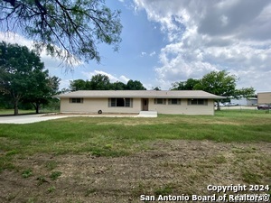 19896 FM 2252 in Garden Ridge, TX - Building Photo