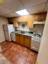 16 Glenville Ave, Unit B6 in Boston, MA - Building Photo - Building Photo