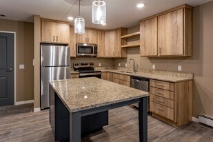 1130 West Apartments in St. Cloud, MN - Building Photo