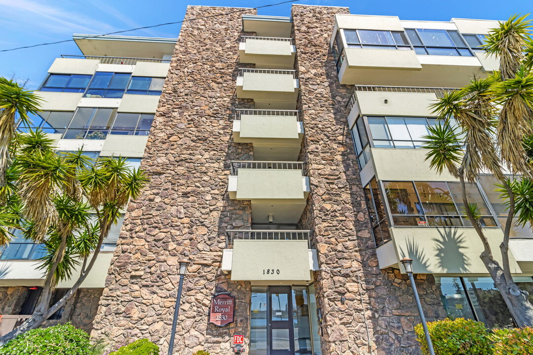1830 Lakeshore Ave, Unit 109 in Oakland, CA - Building Photo