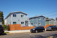 744-746 1/2 W 4th St. in San Pedro, CA - Building Photo - Building Photo