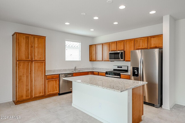 9037 W Luke Ave in Glendale, AZ - Building Photo - Building Photo