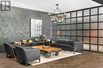505-505 Richmond St W in Toronto, ON - Building Photo - Building Photo