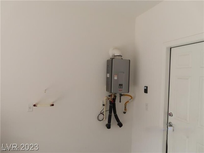 property at 6352 Rock Strm Ln