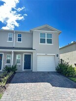 2914 Hudson Hammock Wy in St. Cloud, FL - Building Photo