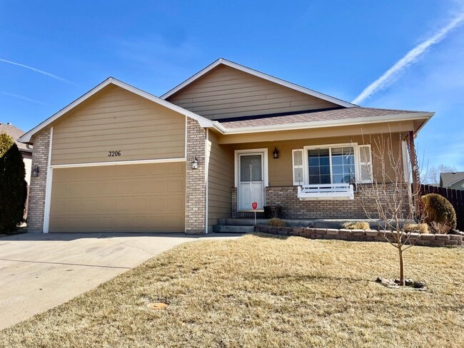 property at 3206 Santa Fe Ave