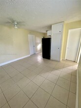 631 NW 22nd Rd in Fort Lauderdale, FL - Building Photo - Building Photo