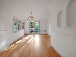 7532 21st Ave NE in Seattle, WA - Building Photo - Building Photo